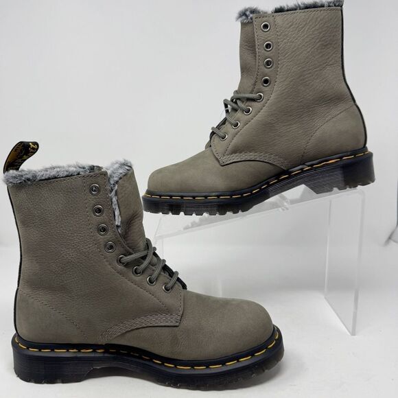 DR. MARTEN’S | NEW Serena Green Fur Lined Combat Boots Women’s Size 7 Men’s 5.5 - Picture 2 of 12
